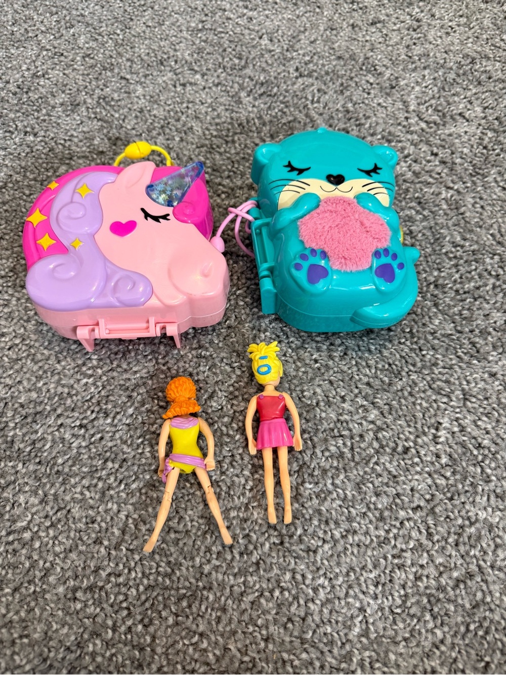 Polly Pocket Otter Aquarium Compact Set & Unicorn Forest Compact Set & 2 Polly’s - Picture 10 of 14